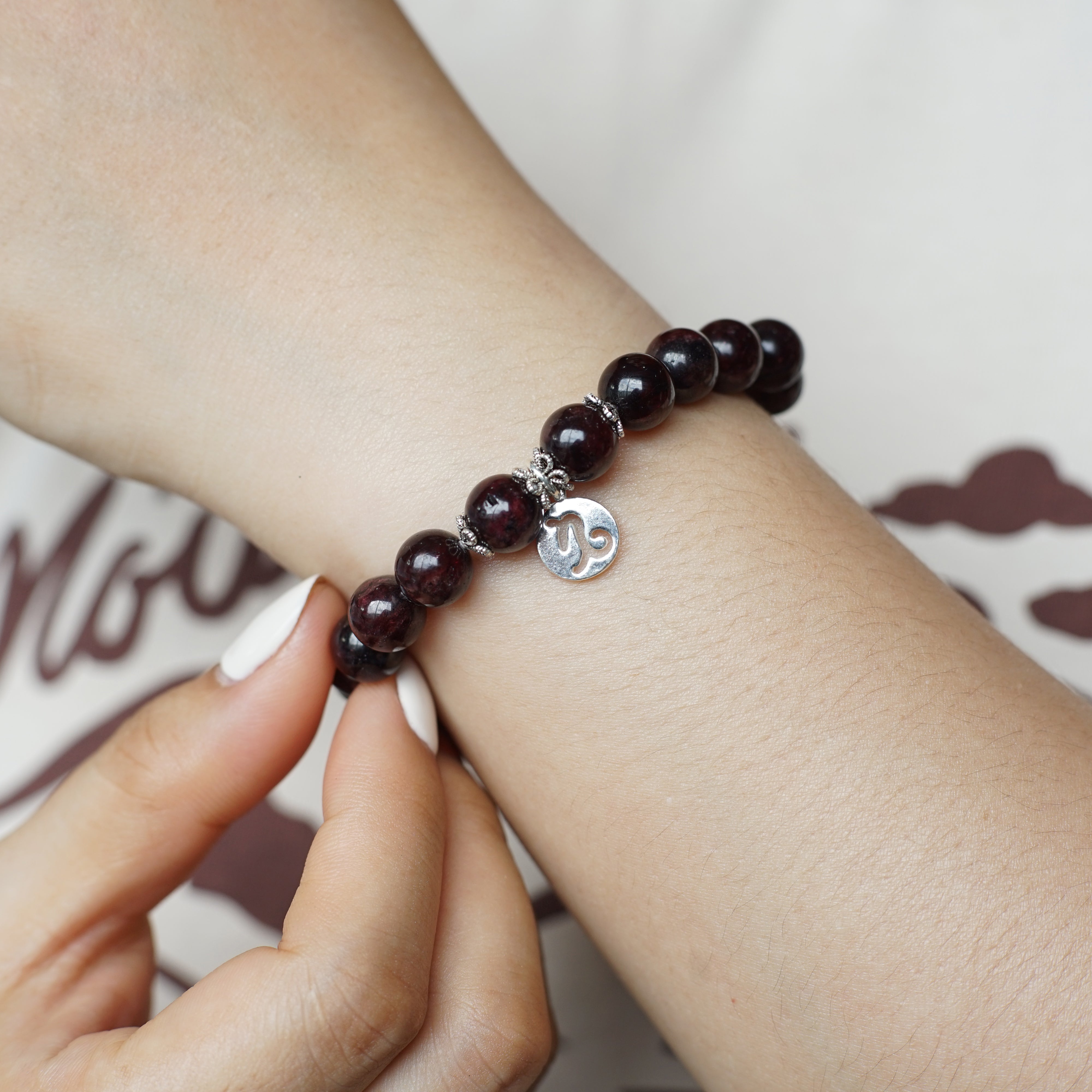 Capricorn Zodiac Sign - Garnet Gemstone Bracelet