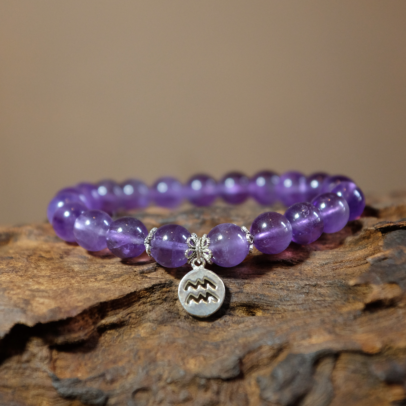 Aquarius Zodiac Sign - Amethyst Gemstone Bracelet